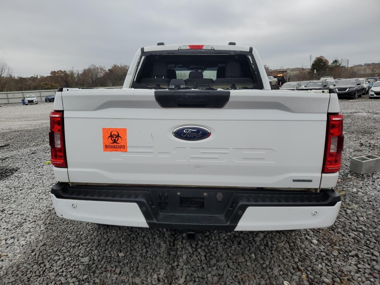 Ford F-150 Supercrew Image 12