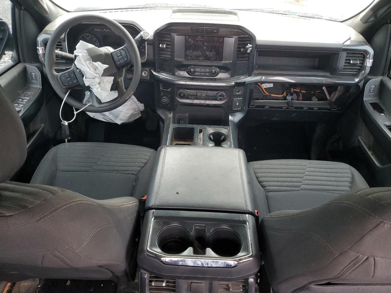 Ford F-150 Supercrew Image 8