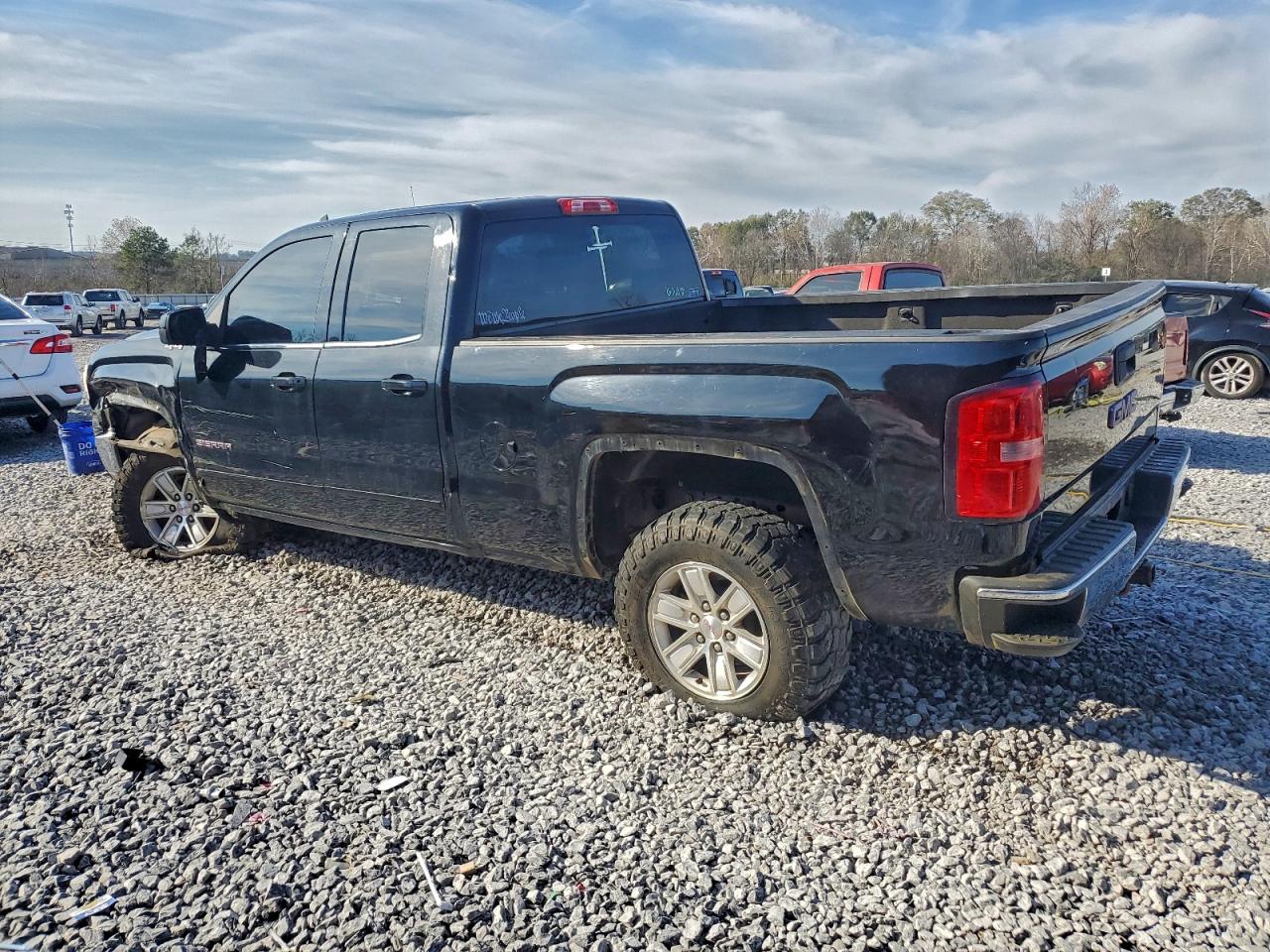 GMC Sierra K1500 Sle Image 3