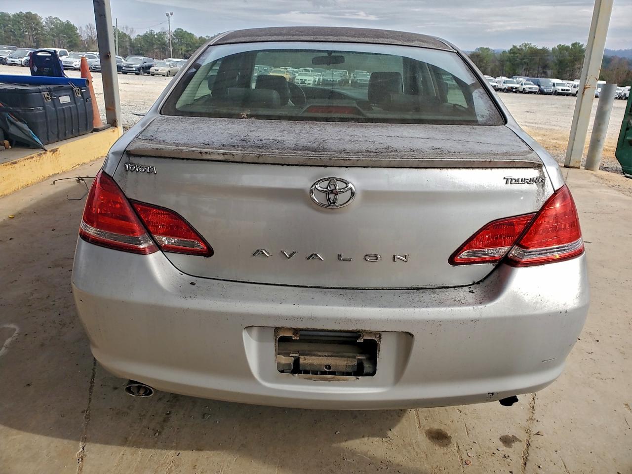 Toyota Avalon Xl Image 6