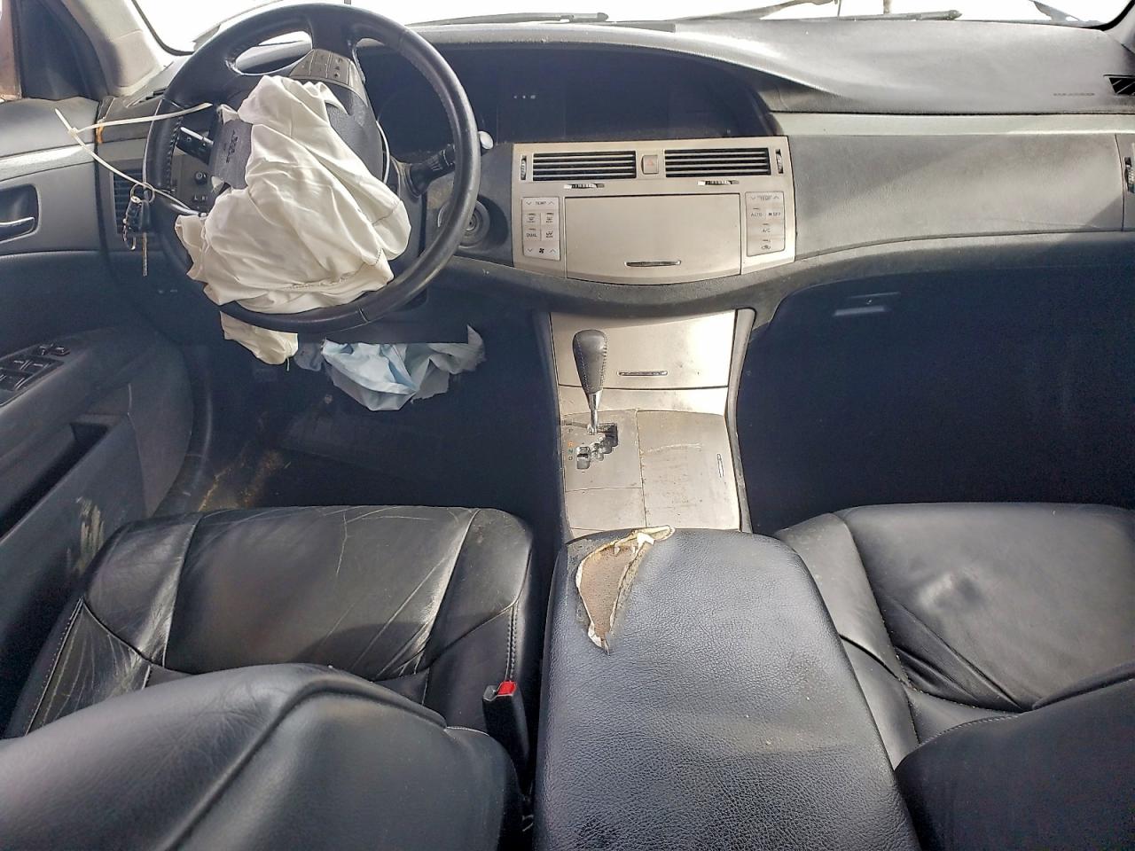 Toyota Avalon Xl Image 10