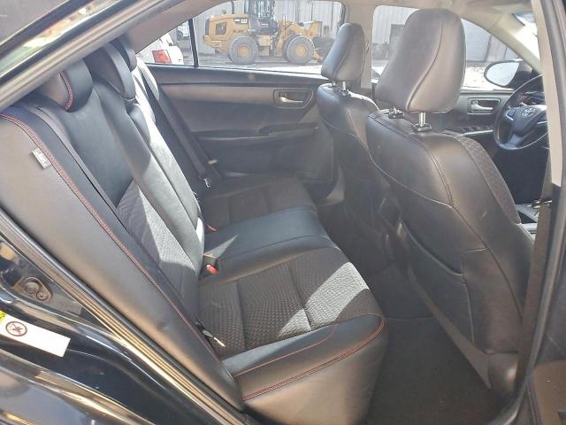 Toyota Camry Le Image 10