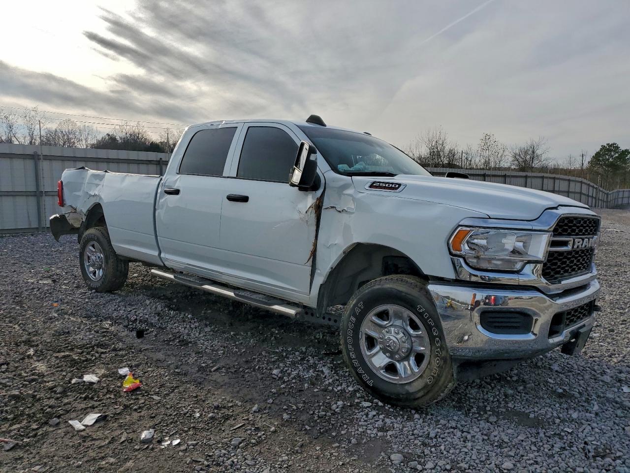 Ram 2500 Tradesman Image 4
