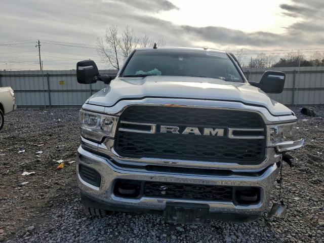 Ram 2500 Tradesman Image 3