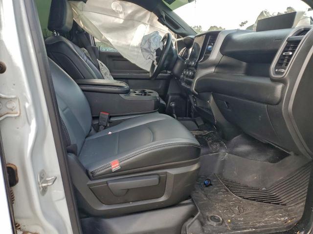 Ram 2500 Tradesman Image 8