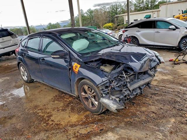 Ford Focus Se Image 12