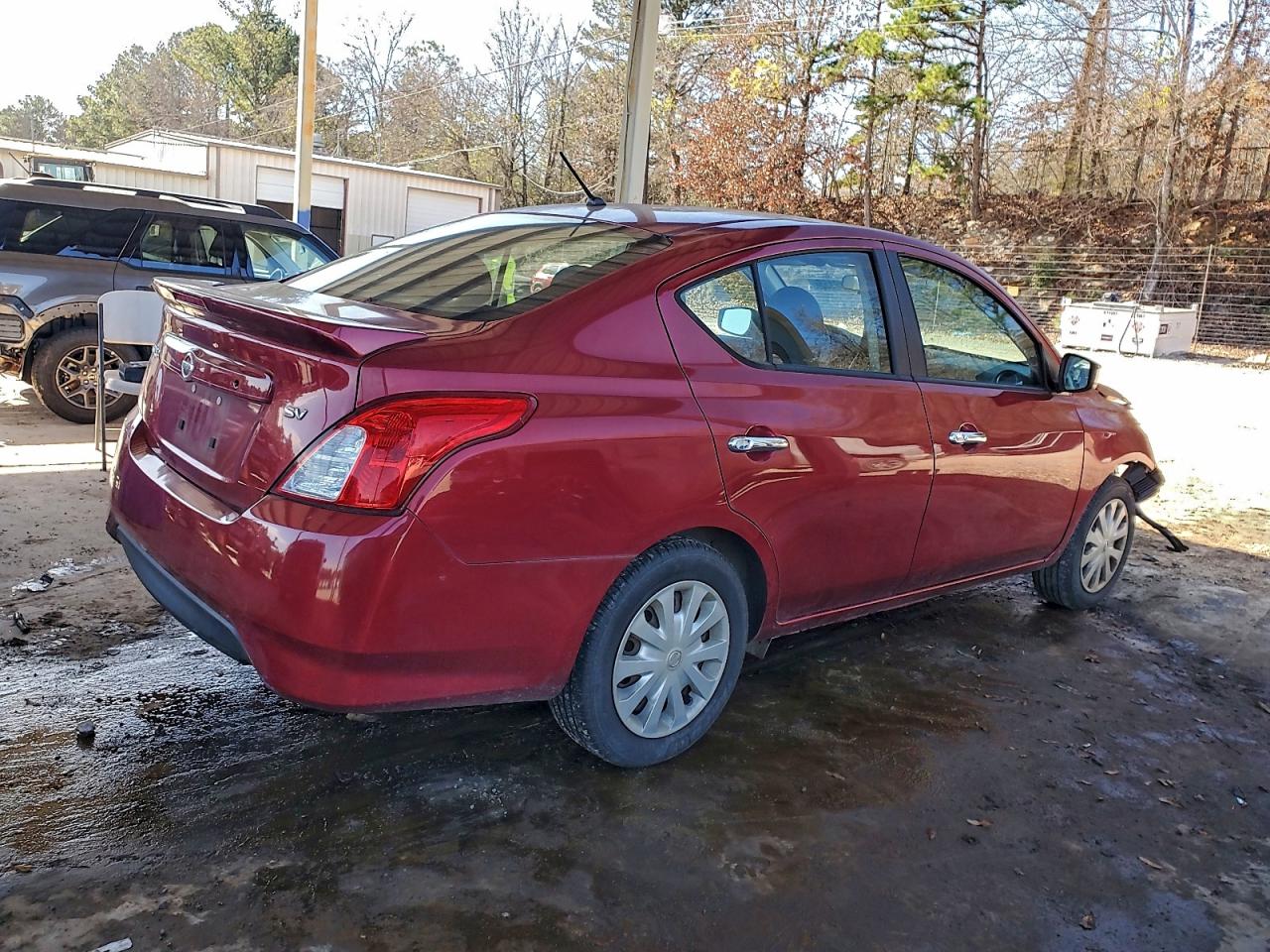 Nissan Versa S Image 7