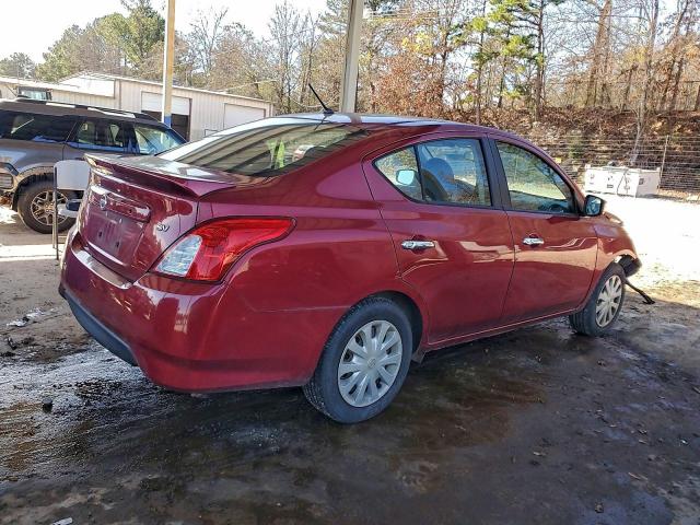 Nissan Versa S Image 7