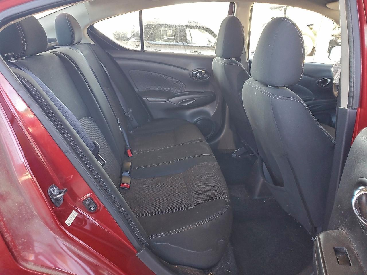 Nissan Versa S Image 10