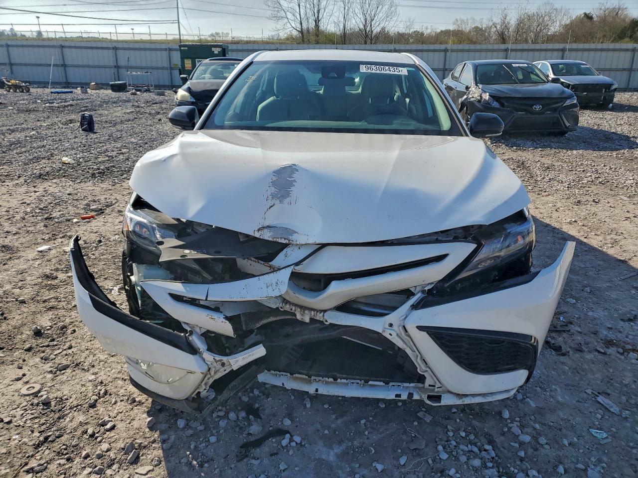 Toyota Camry Se Night Shade Image 2