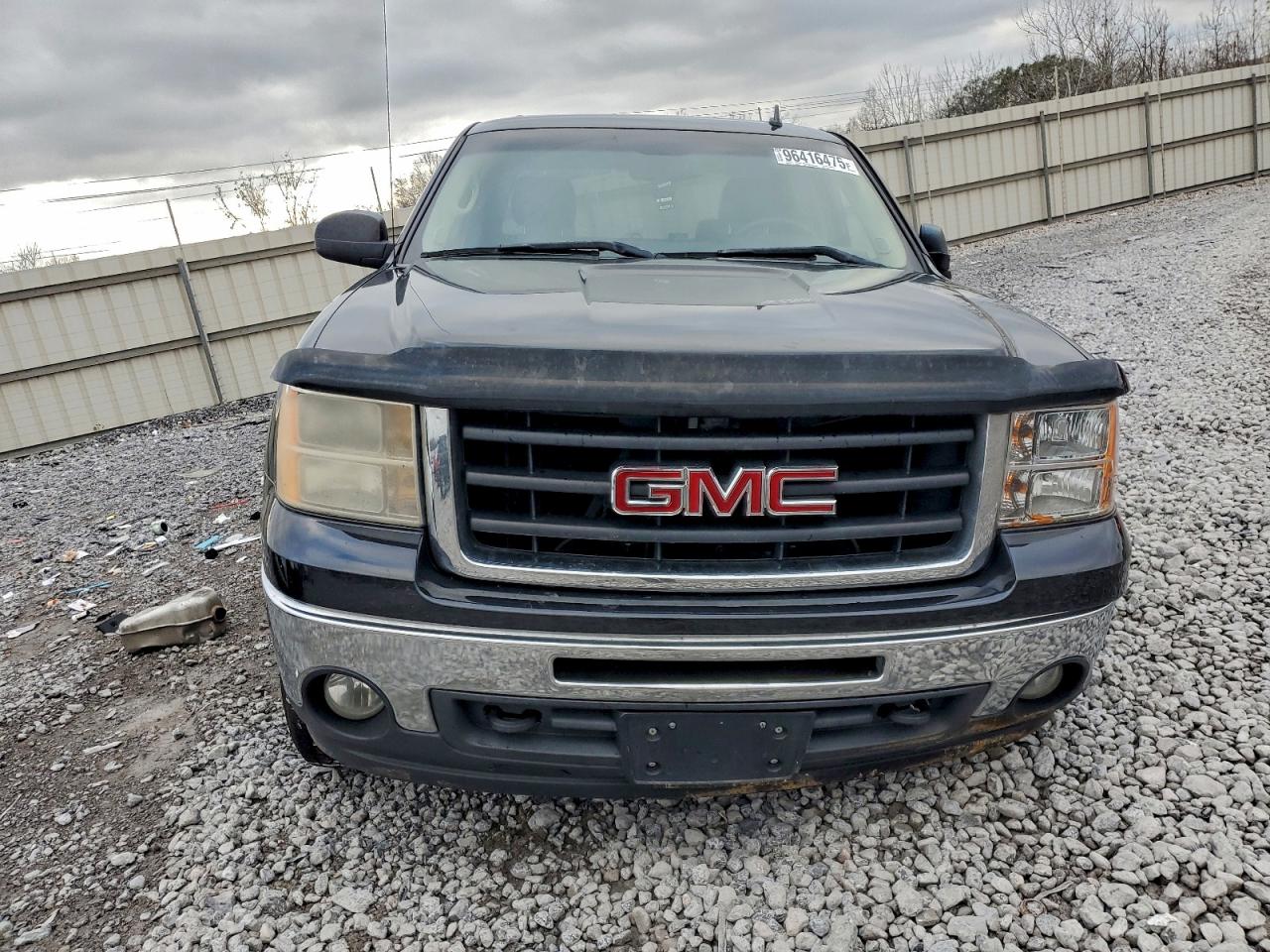 GMC Sierra K1500 Sle Image 2