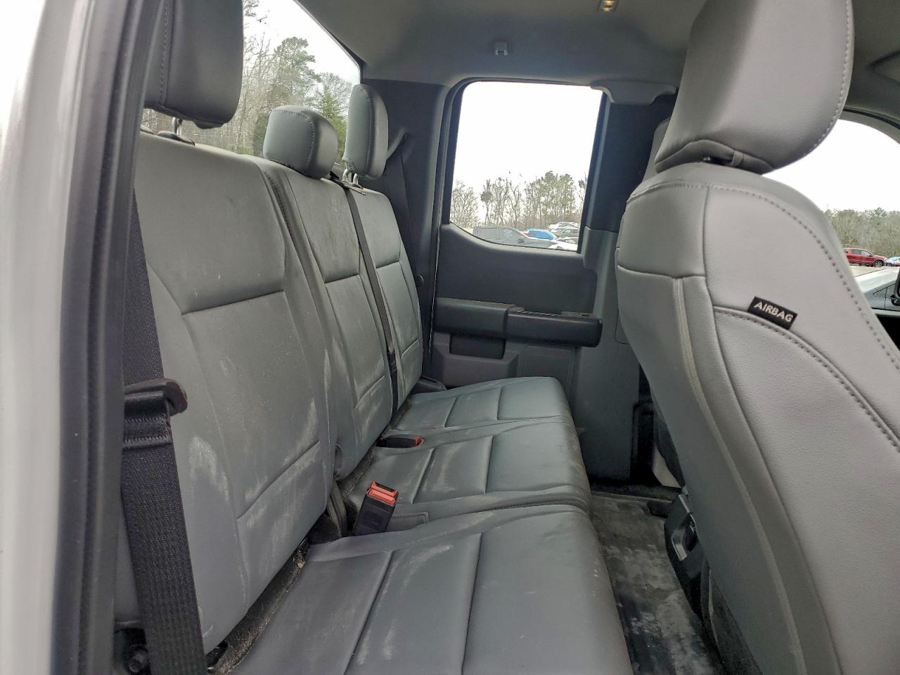 Ford F-150 Super Cab Image 5