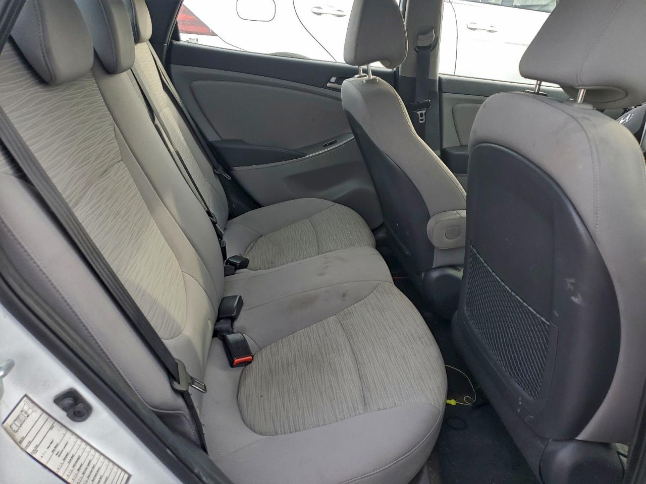 Hyundai ACCENT Se Image 7