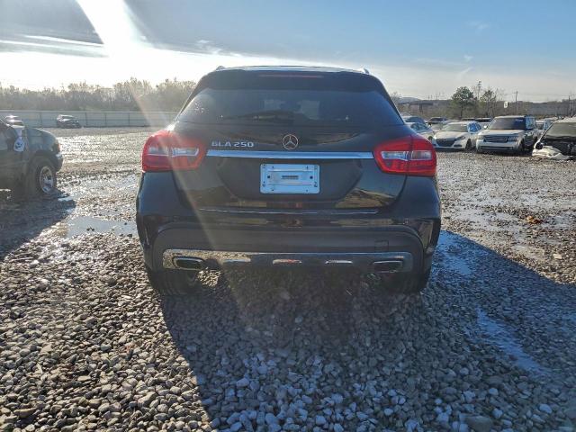 Mercedes-Benz GLA 250 Image 4