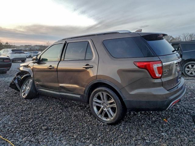 Ford Explorer Xlt Image 8