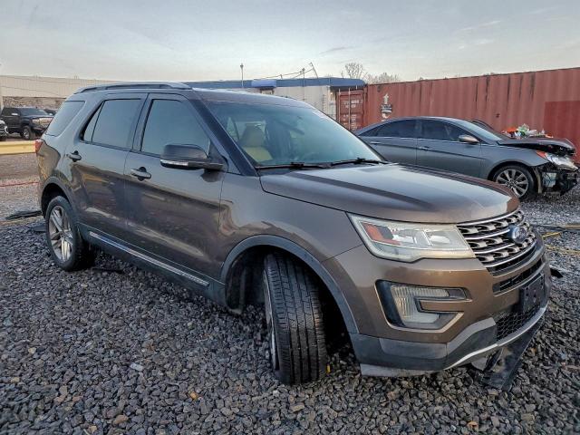 Ford Explorer Xlt Image 12