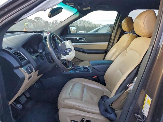 Ford Explorer Xlt Image 13