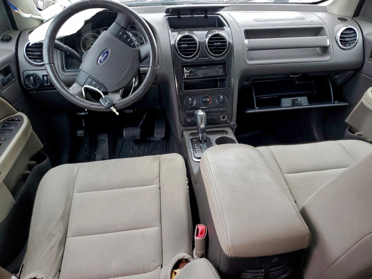 Ford Taurus Sel Image 4