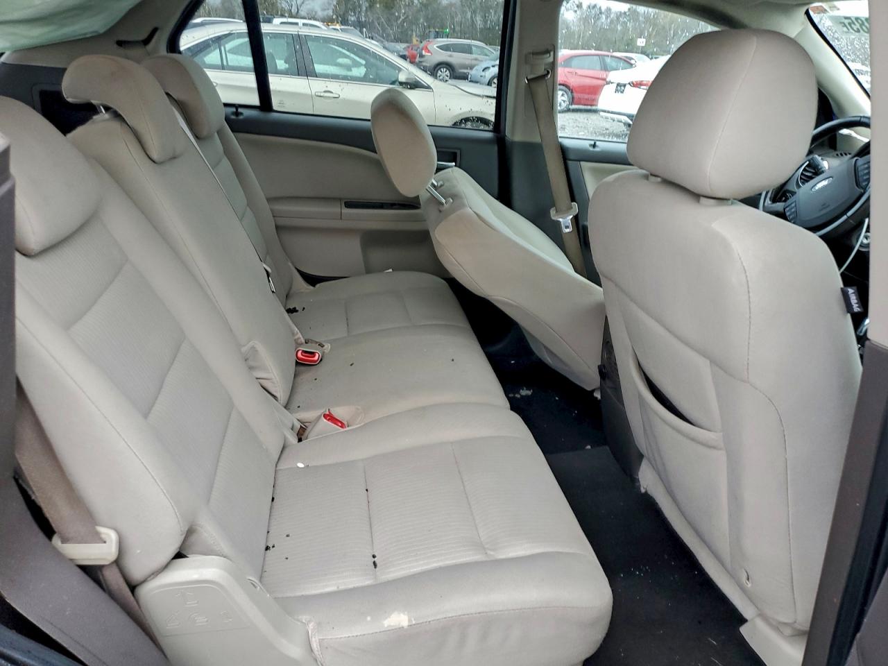 Ford Taurus Sel Image 13