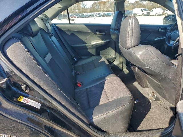 Toyota Camry L Image 10