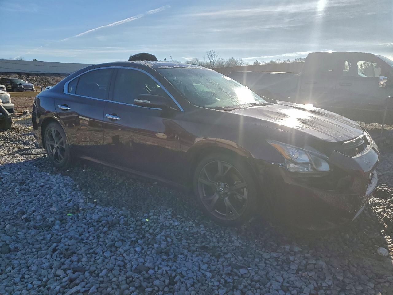 Nissan Maxima S Image 2