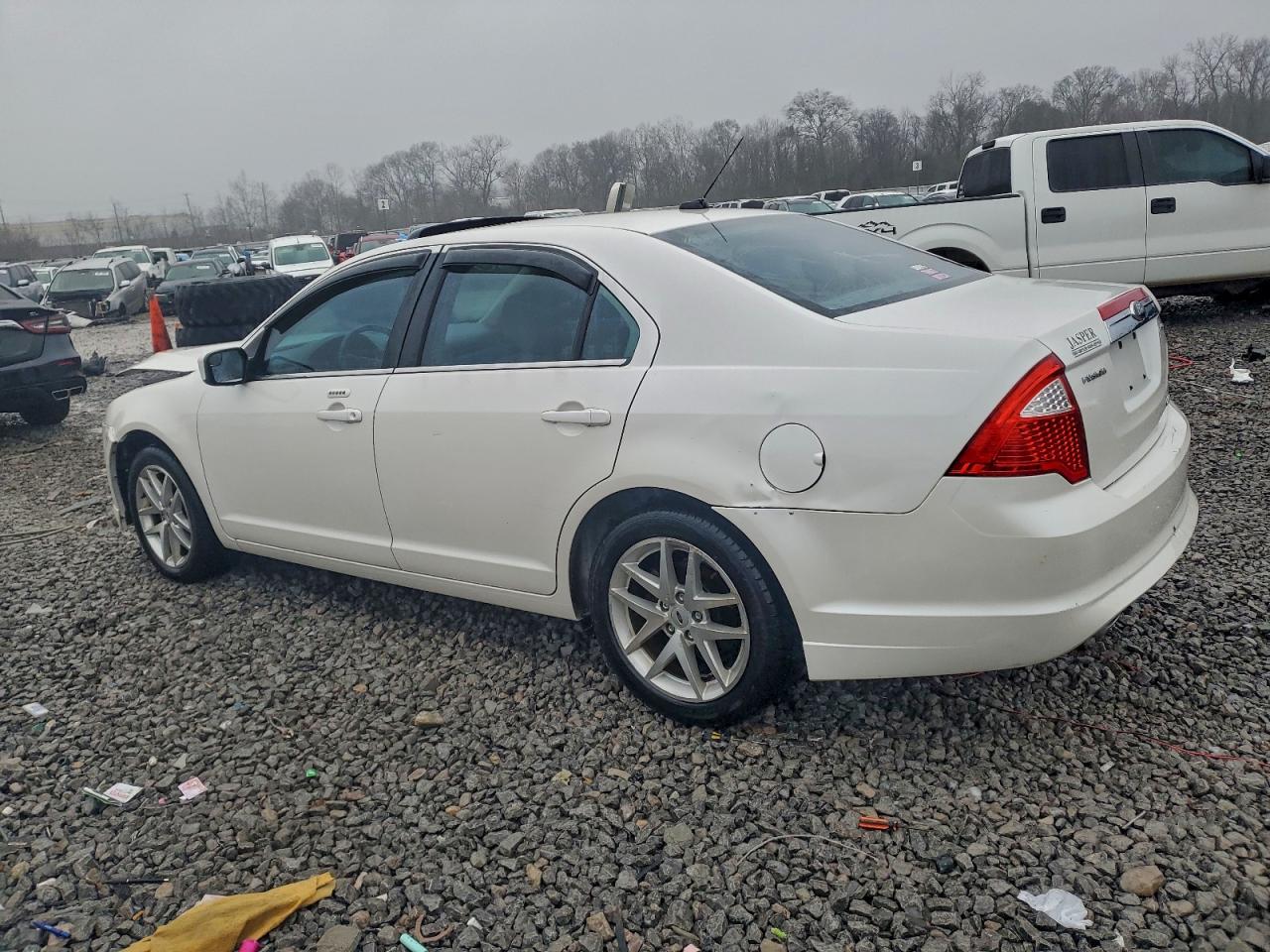 Ford Fusion Sel Image 2