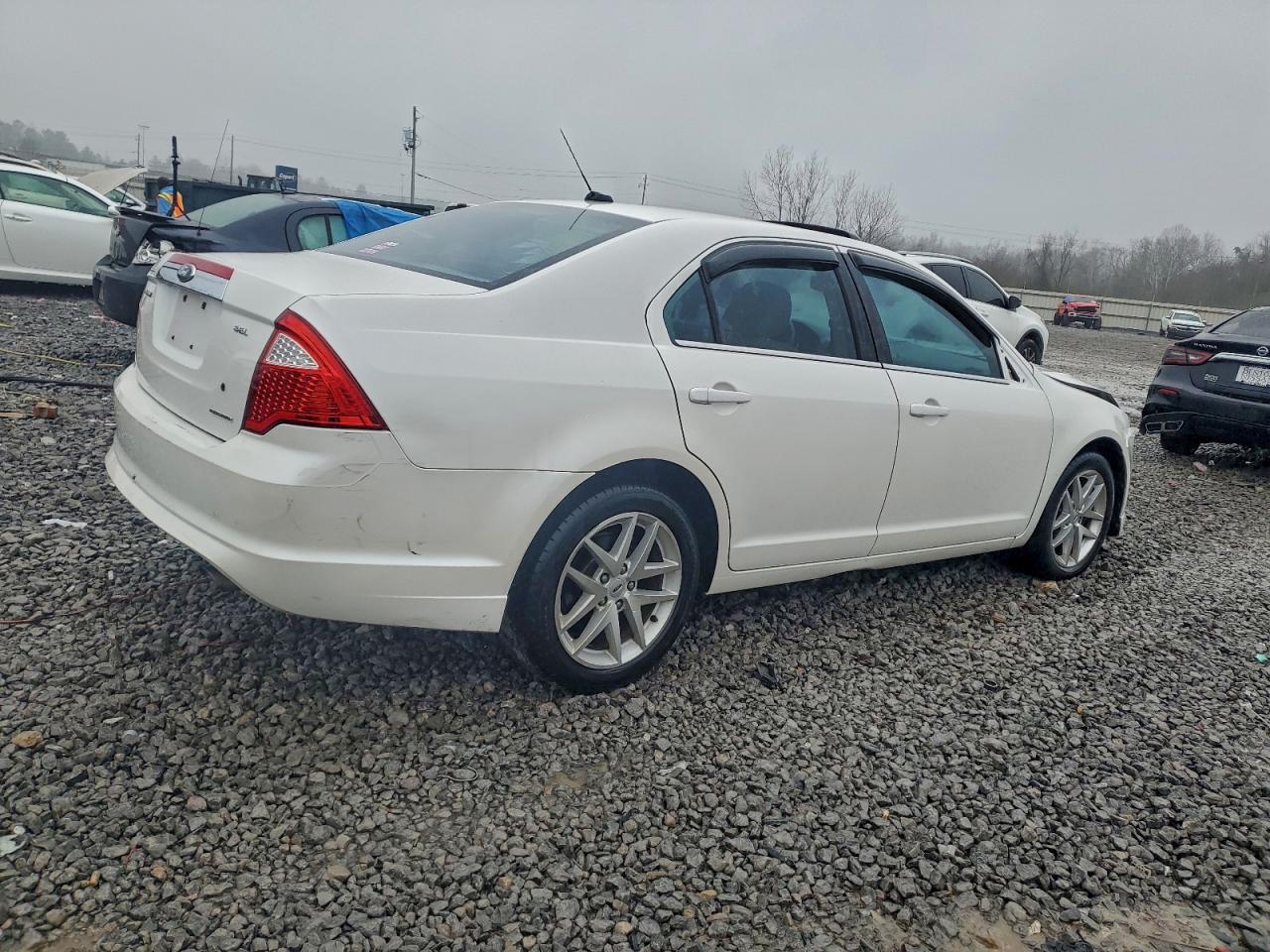 Ford Fusion Sel Image 3