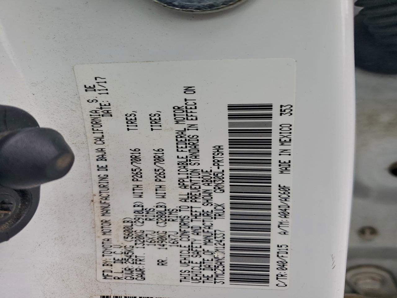 Toyota Tacoma Double Cab Image 9