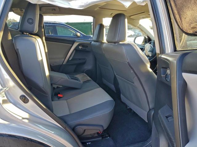 Toyota RAV4 Limited Image 9