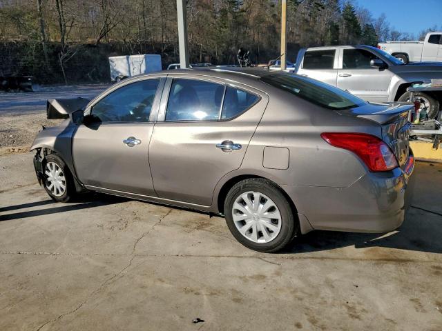 Nissan Versa S Image 5