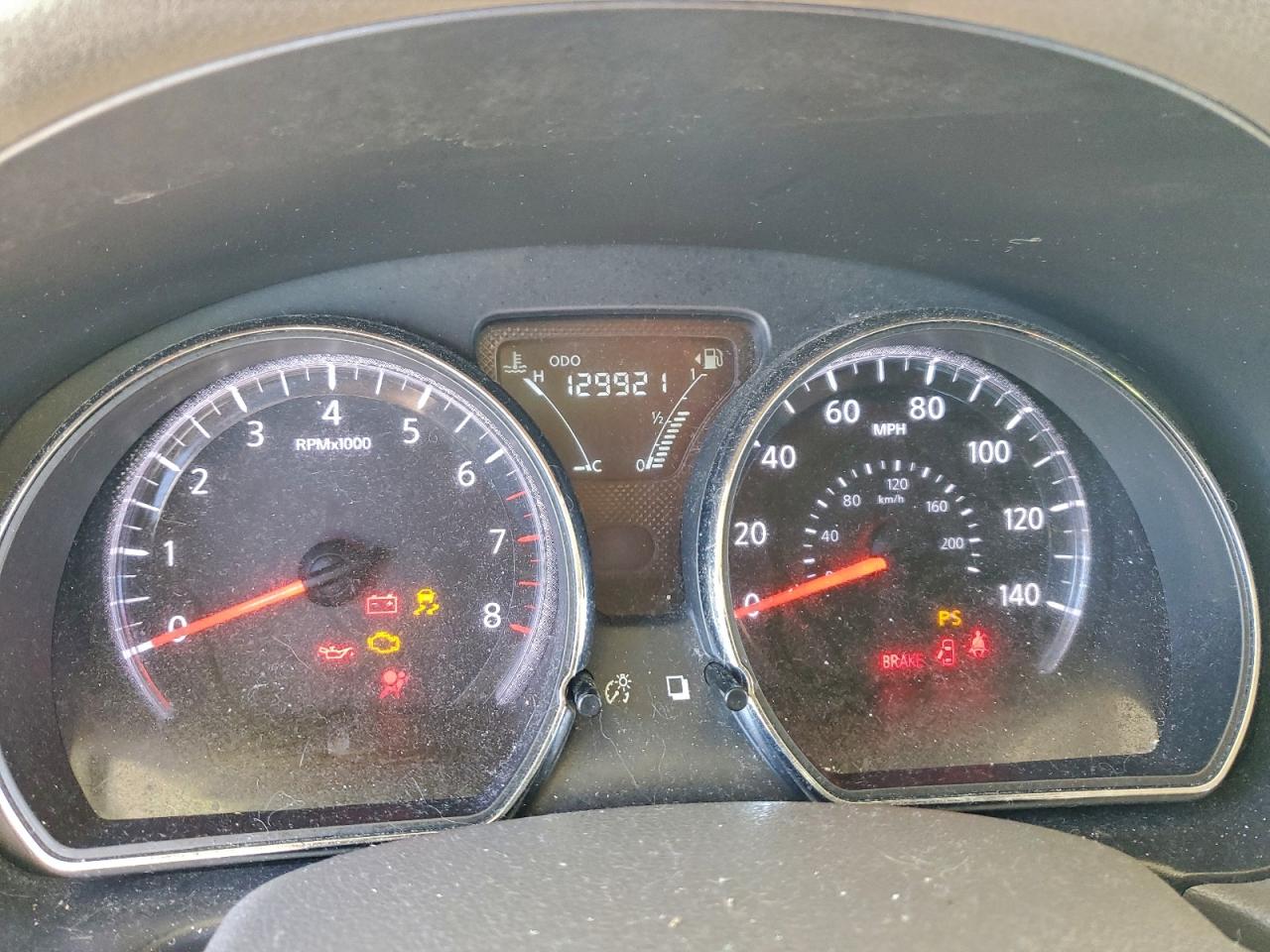 Nissan Versa S Image 10