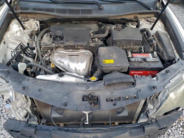 Toyota Camry L Image 9