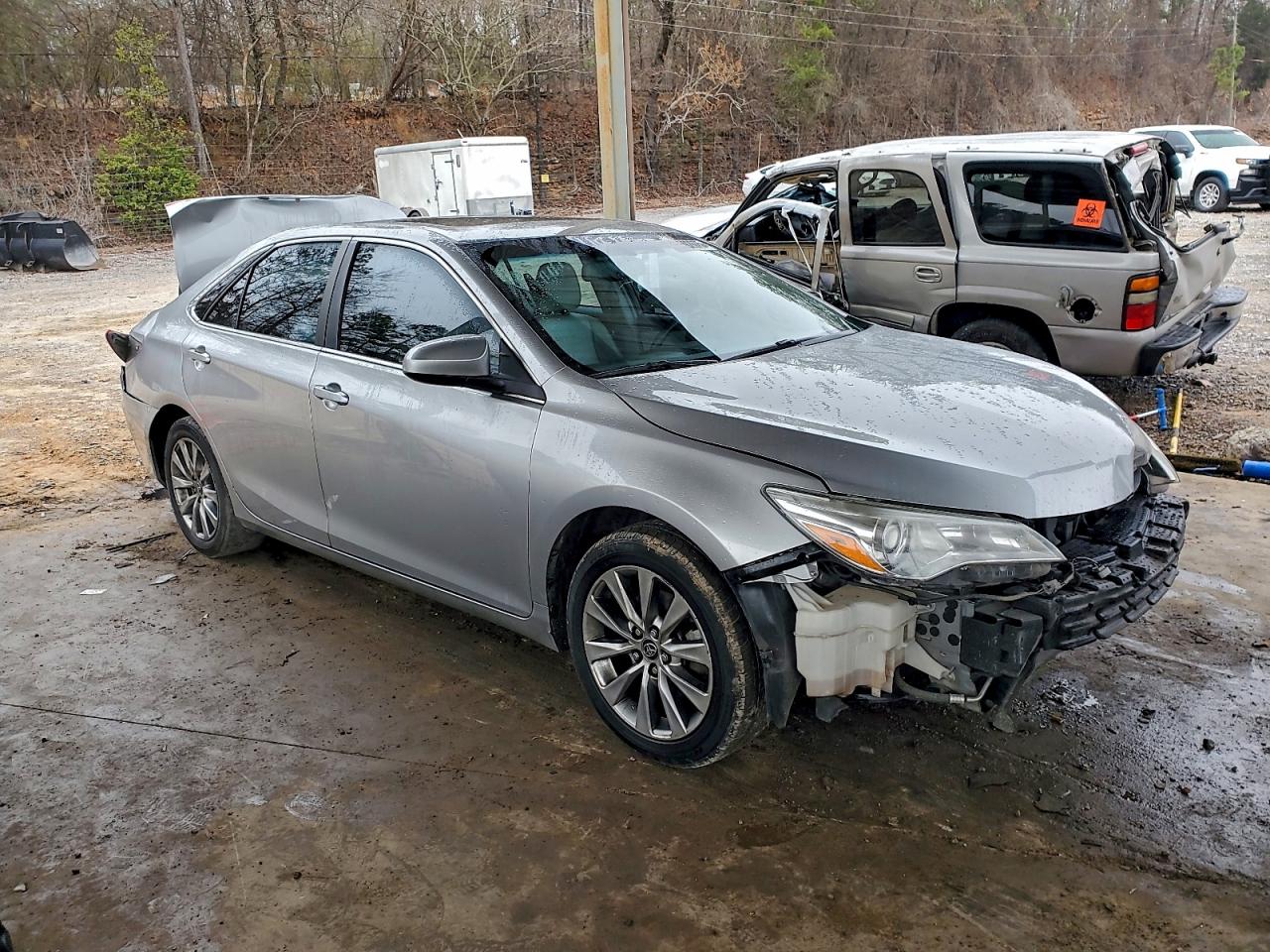 Toyota Camry Le Image 4