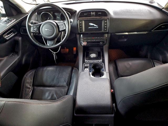 Jaguar F-PACE Prestige Image 7