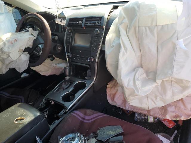 Toyota Camry Le Image 12