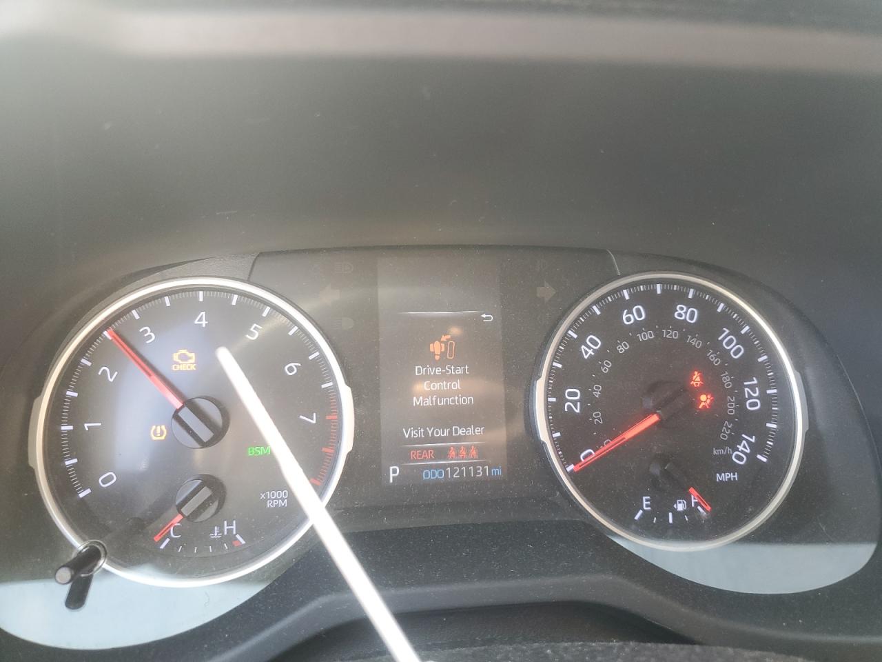 Toyota RAV4 Xle Image 8