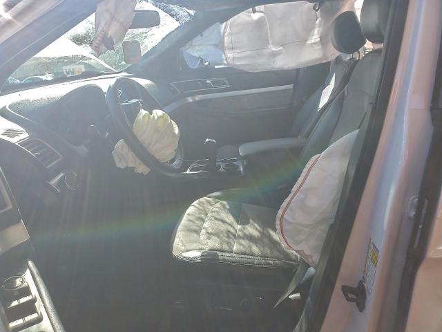 Ford Explorer Xlt Image 3