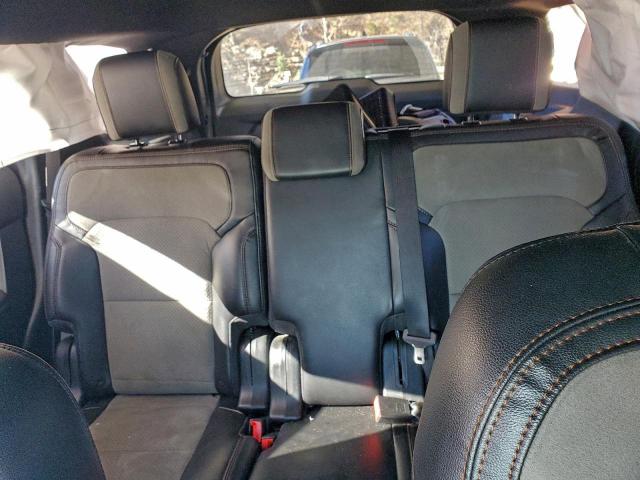 Ford Explorer Xlt Image 8