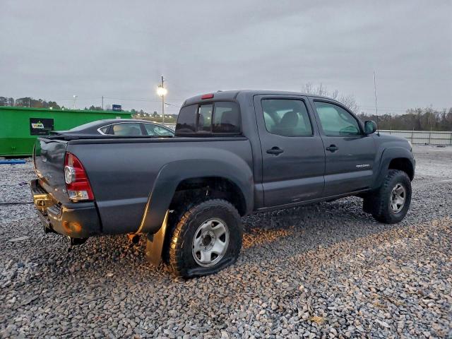 Toyota Tacoma Double Cab Image 4