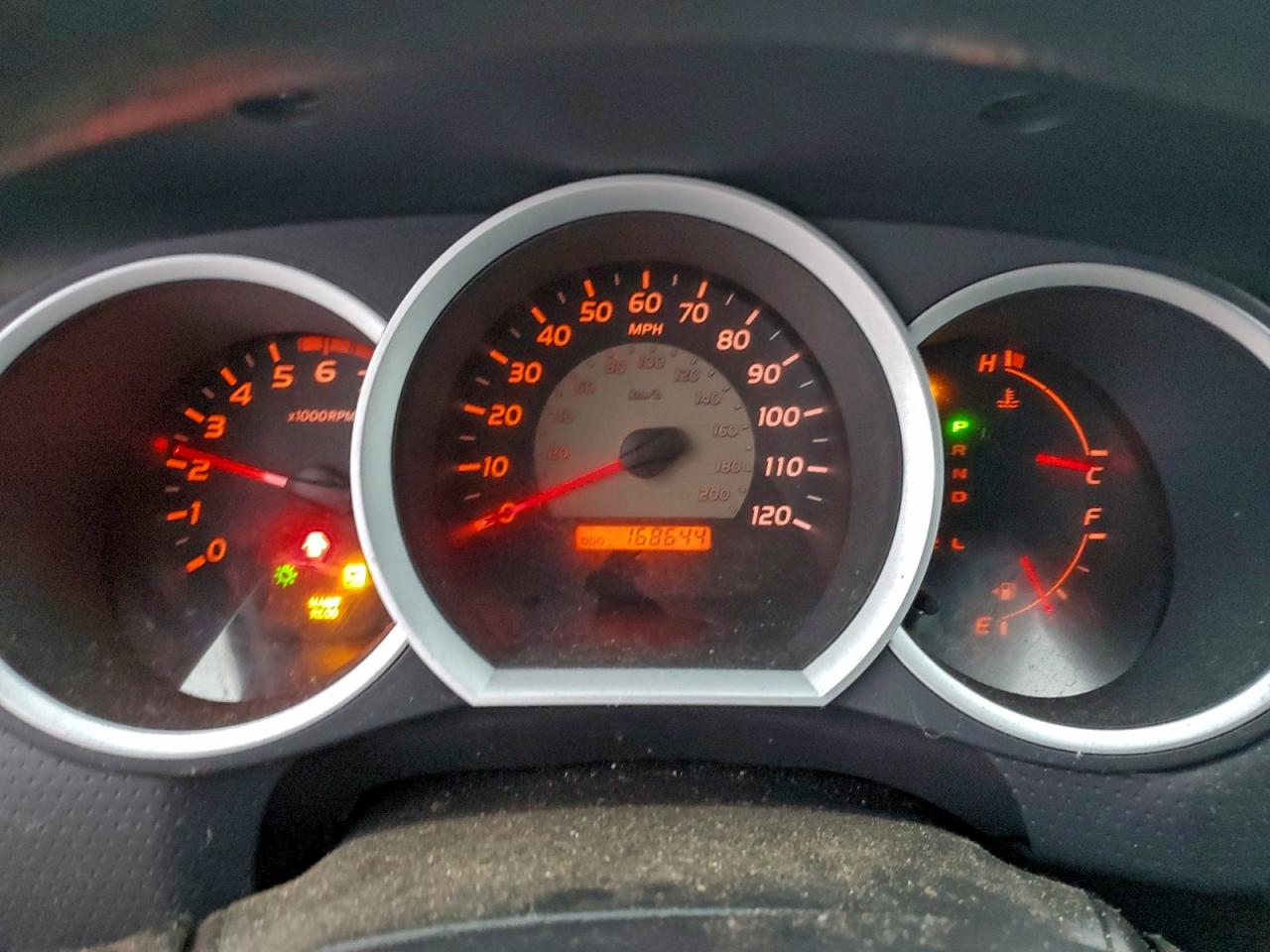 Toyota Tacoma Double Cab Image 2