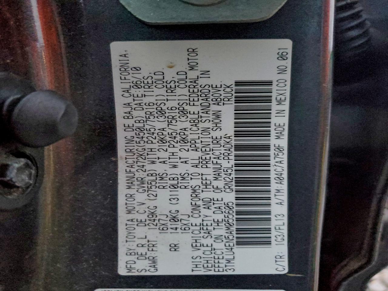 Toyota Tacoma Double Cab Image 11