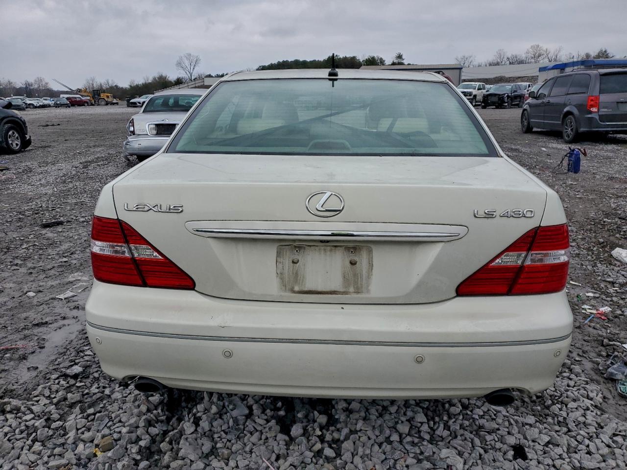 Lexus LS 430 Image 5