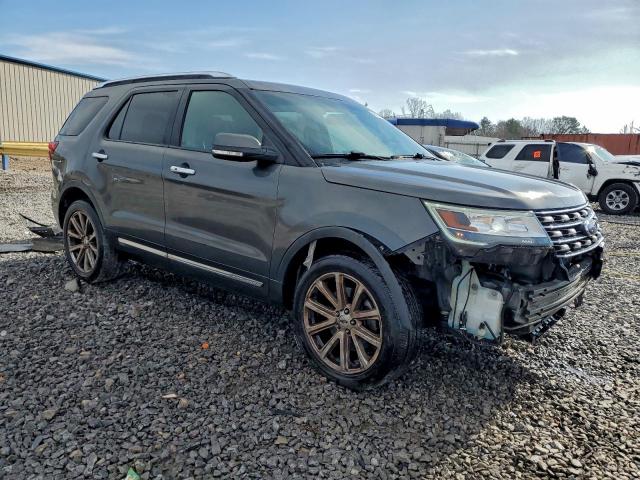 Ford Explorer Limited Image 7