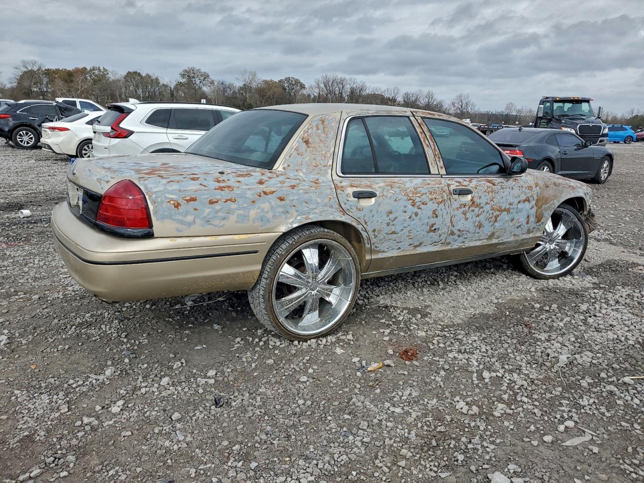Ford Crown Vic Police Interceptor Image 3