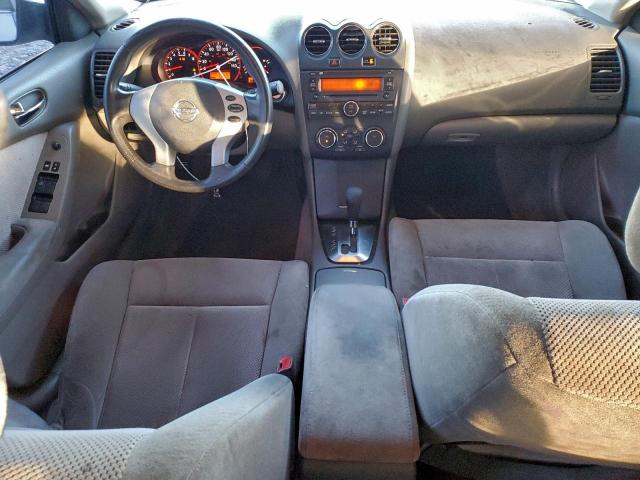 Nissan Altima 2.5 Image 3