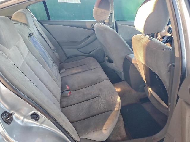 Nissan Altima 2.5 Image 10