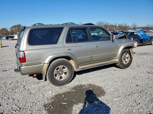 Toyota 4Runner Limited Image 2
