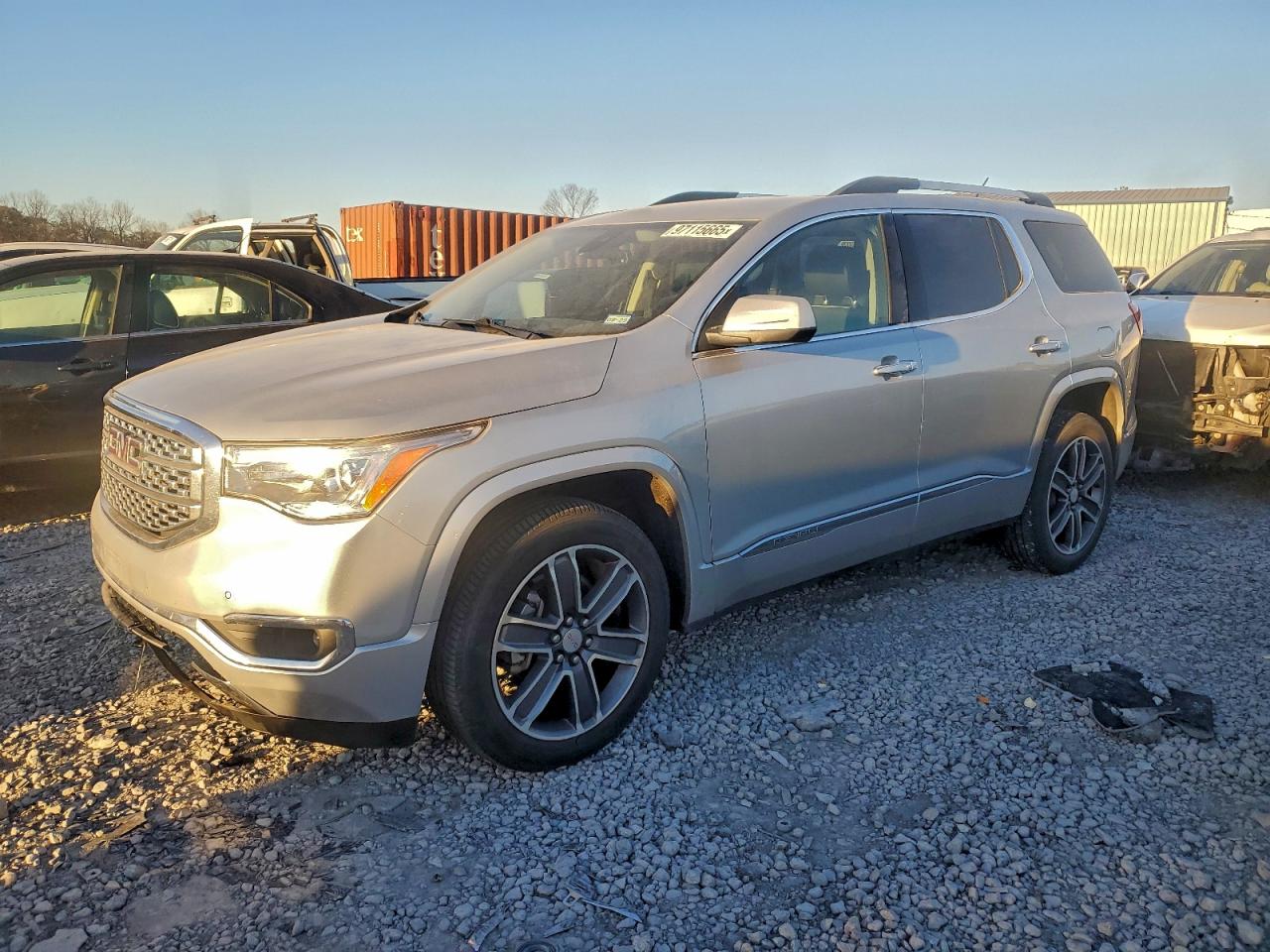 GMC Acadia Denali Image 1