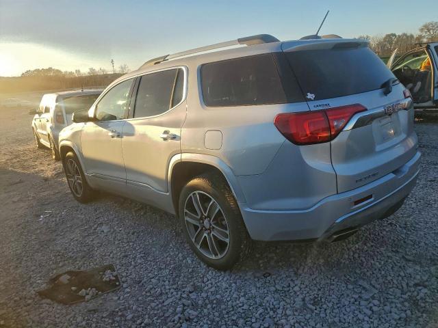 GMC Acadia Denali Image 2