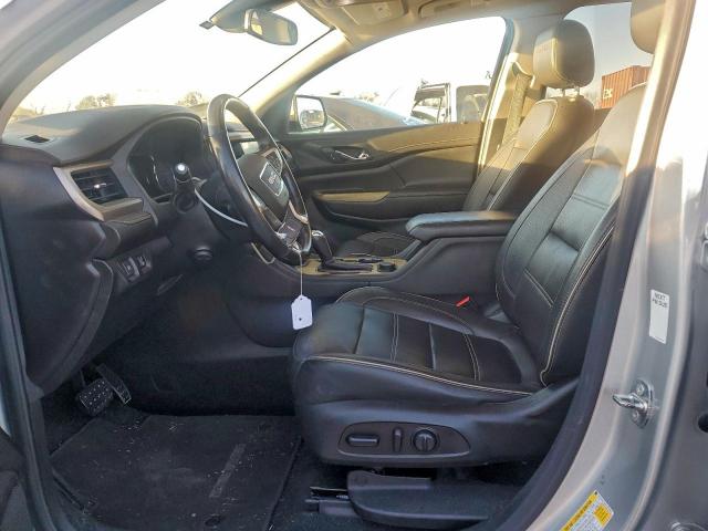 GMC Acadia Denali Image 9